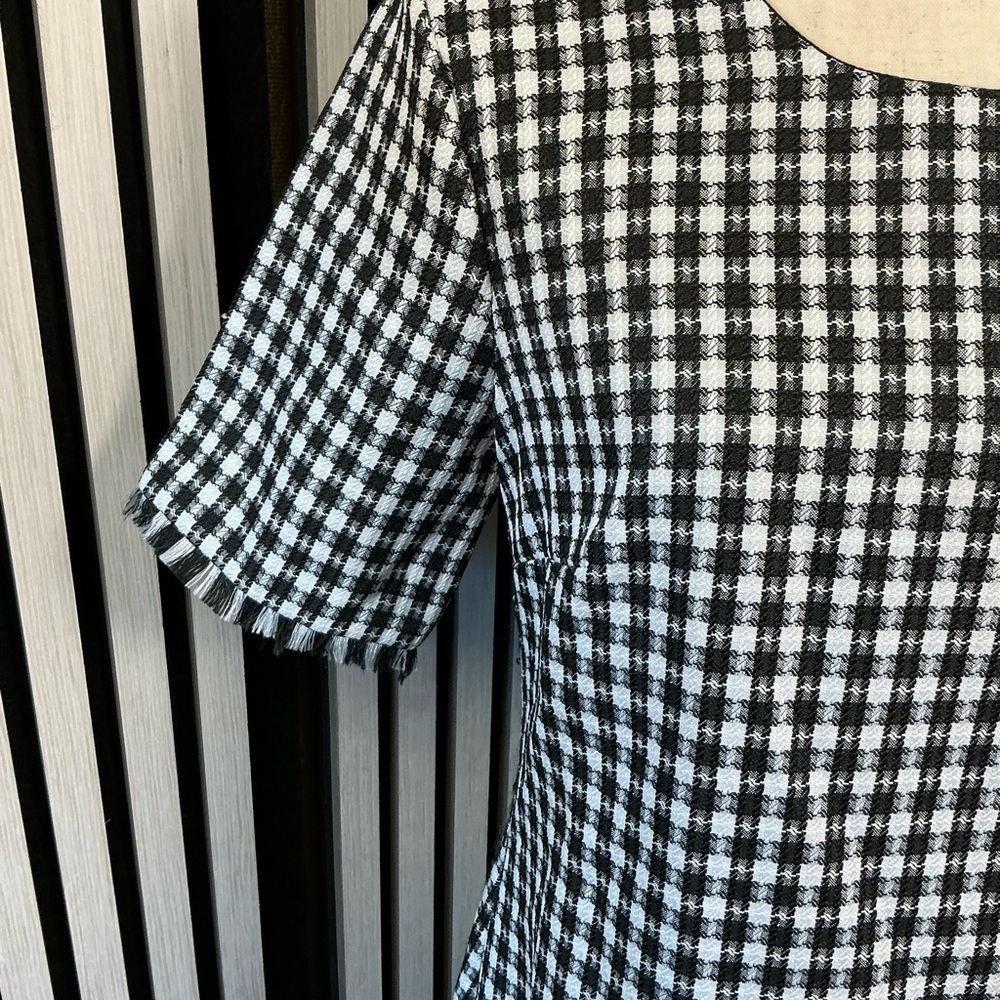NWT Tahari Black and White Checkered Mini Dress Sz 8 - Picture 3 of 5
